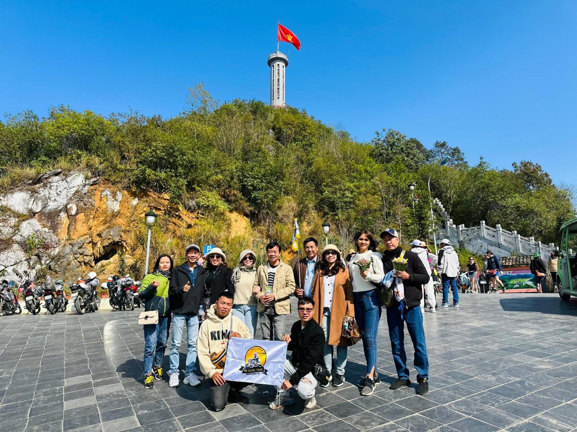 Tl Adventure Tour & Motorbike Apart otel Ha Giang Dış mekan fotoğraf