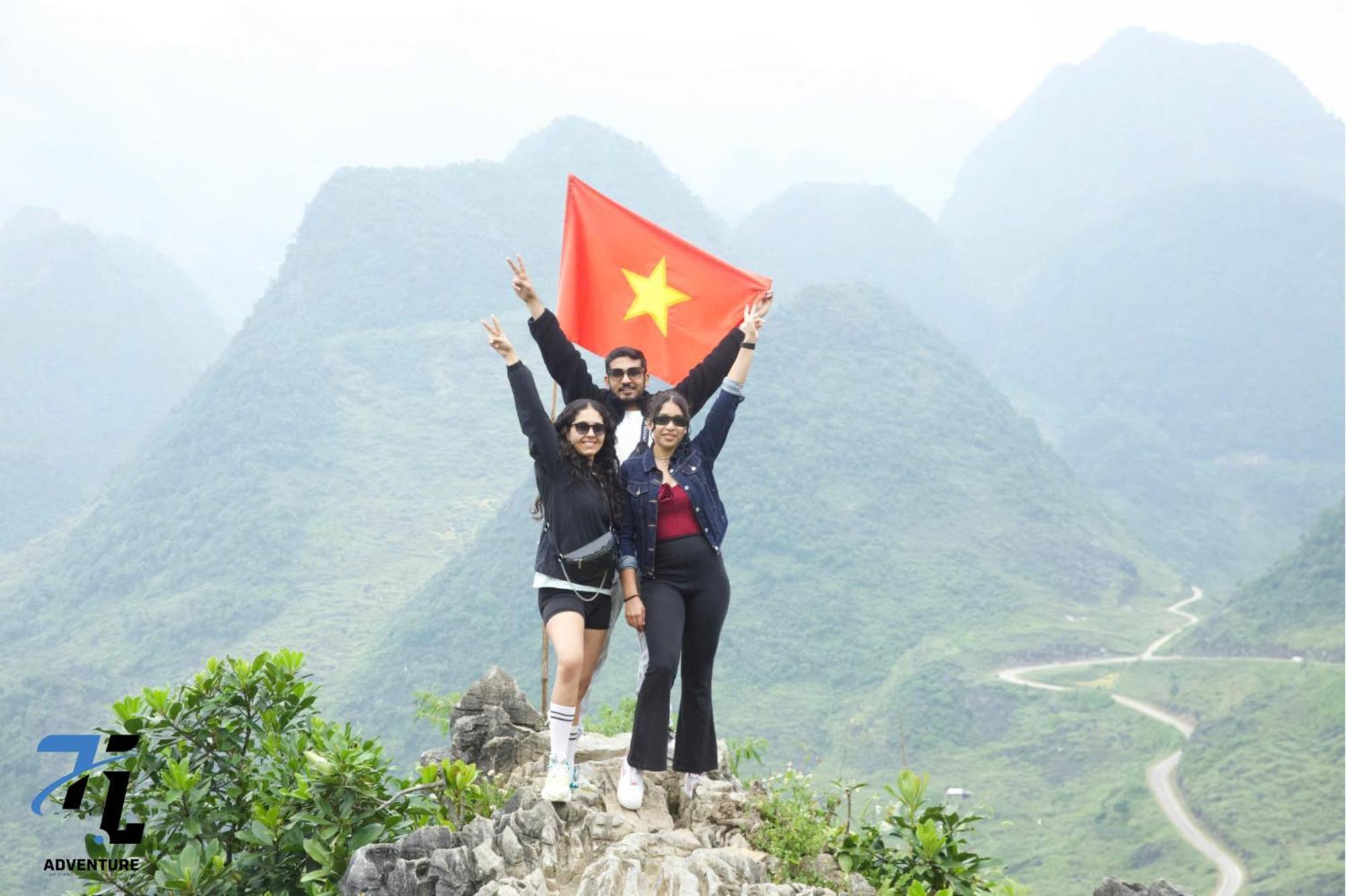 Tl Adventure Tour & Motorbike Apart otel Ha Giang Dış mekan fotoğraf