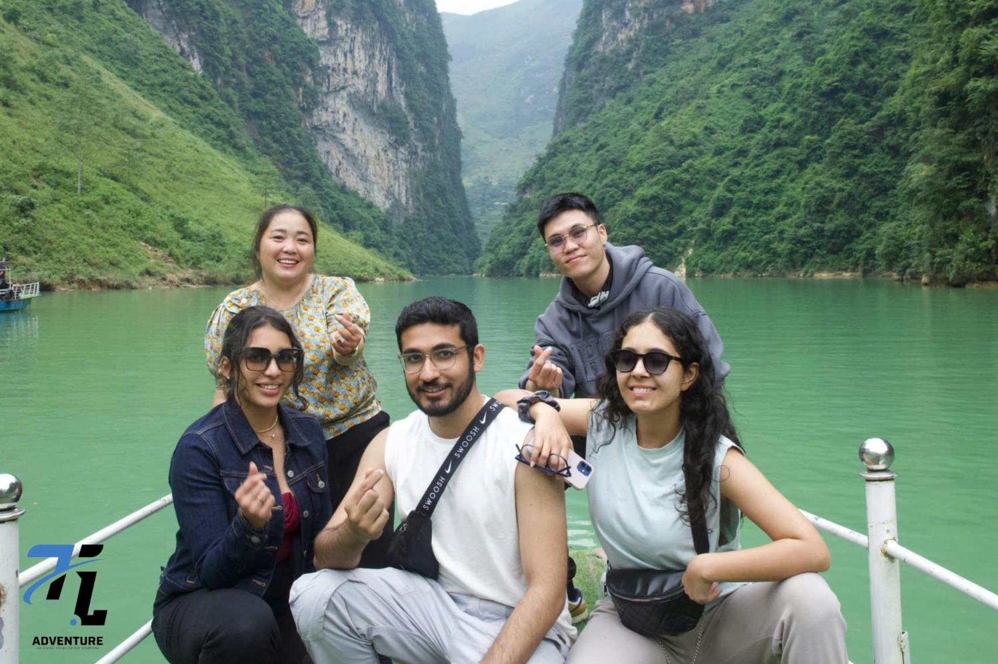 Tl Adventure Tour & Motorbike Apart otel Ha Giang Dış mekan fotoğraf